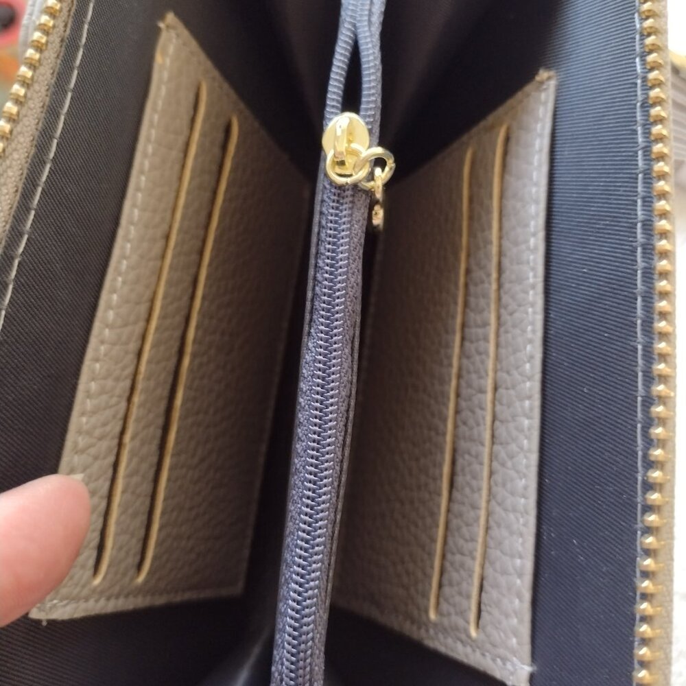 Taomicmic Crossbody Wallet with Phone Holder - Picture 2 of 4